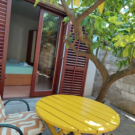 Marinetto * Stari Grad (Hvar)