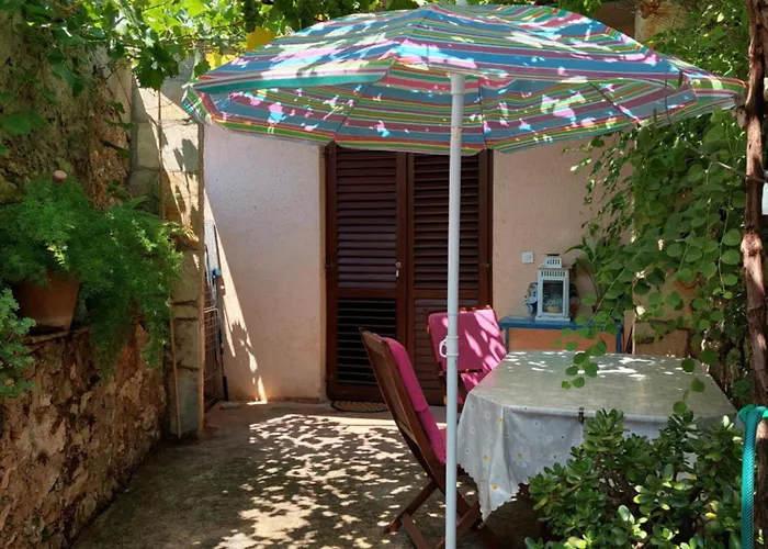 Marinetto * Stari Grad (Hvar)